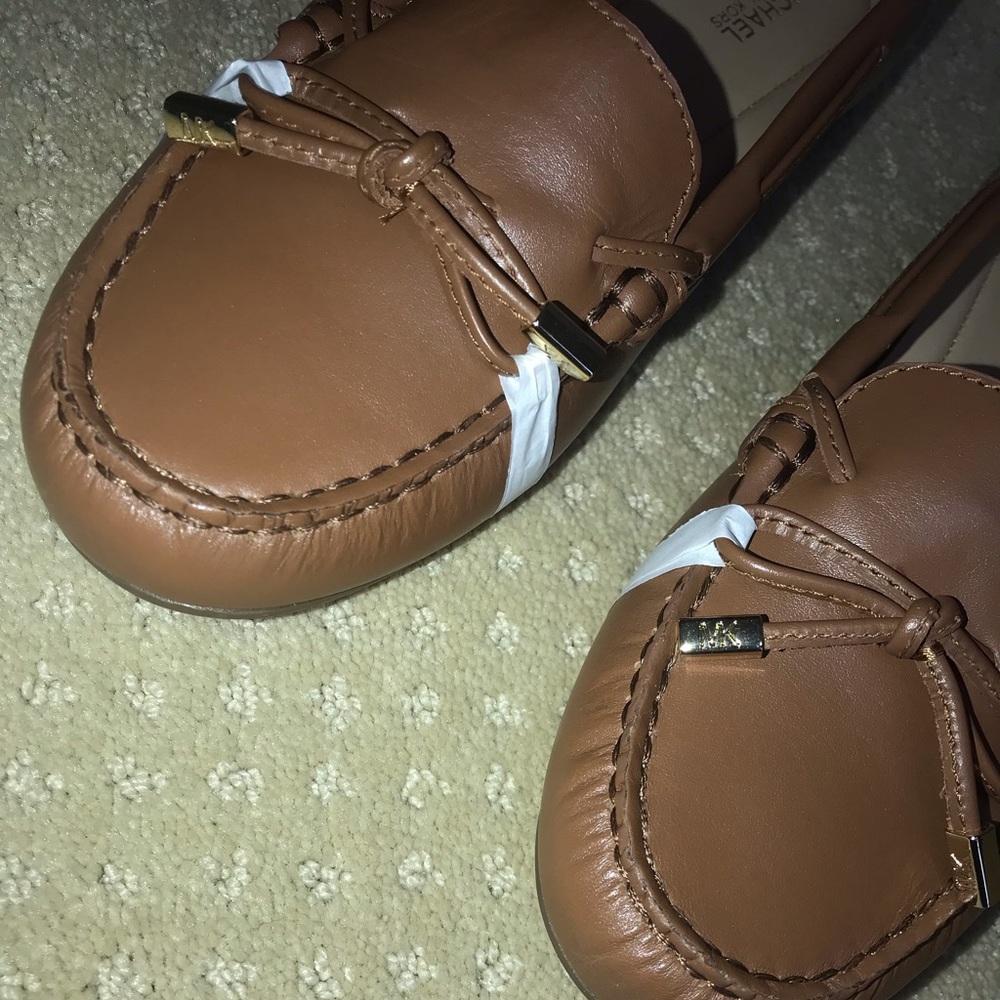 Michael Kors Daisy Moccasins - Picture 2 of 4